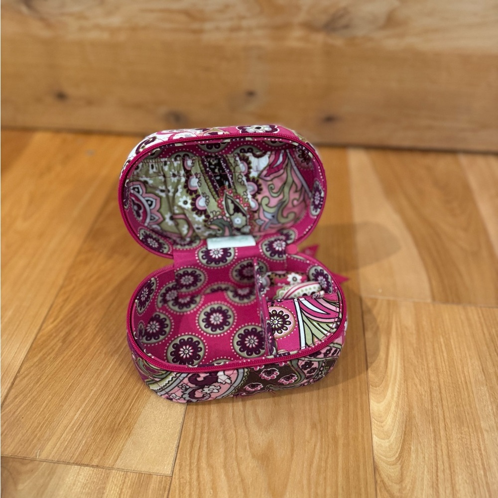 Vera Bradley Berry Paisley Quilted Fabric Oval Zippered Hard Travel Jewelry Box